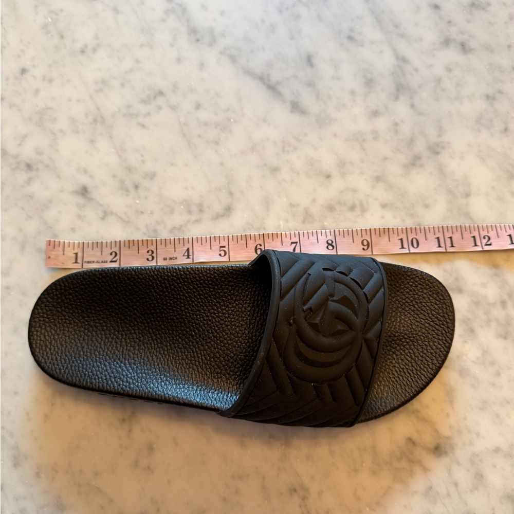 Gucci GG Matelasse Quilted Slides Sandal Rubber Black 
Mens 8.5/9 or Women’s 11 - Picture 9 of 11